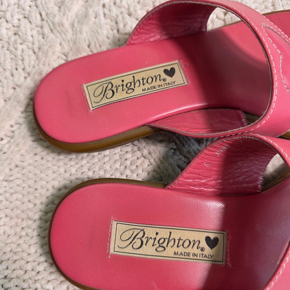 Brighton June Sandals Pink Leather Heart Thong Flip Flops Womens 7.5 Excellent - Picture 3 of 5